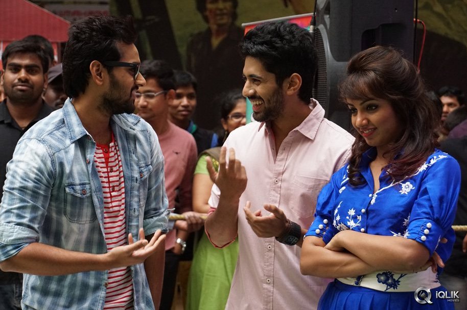 Kerintha-Movie-Team-at-Manjeera-Mall-Kukatpally